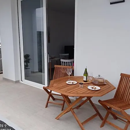 Apartamento Precioso Con Terraza En Teguise (Lanzarote)