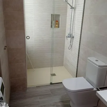 Precioso Con Terraza En Apartamento Teguise (Lanzarote)