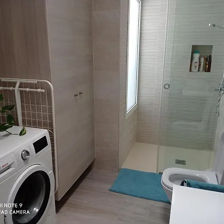 Precioso Con Terraza En Apartamento *